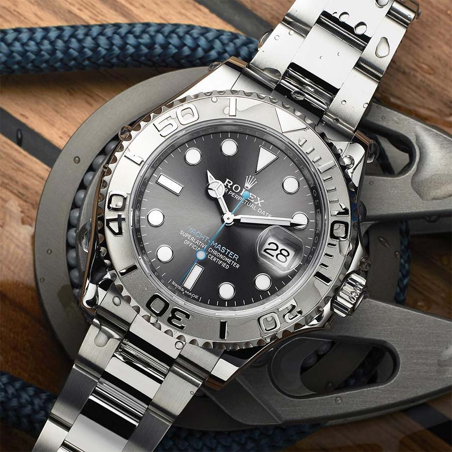 How To Get Luxurious Watches At Reasonably priced Costs?