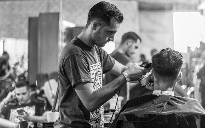 24 Finest Mid Fade Haircuts for Males in 2023